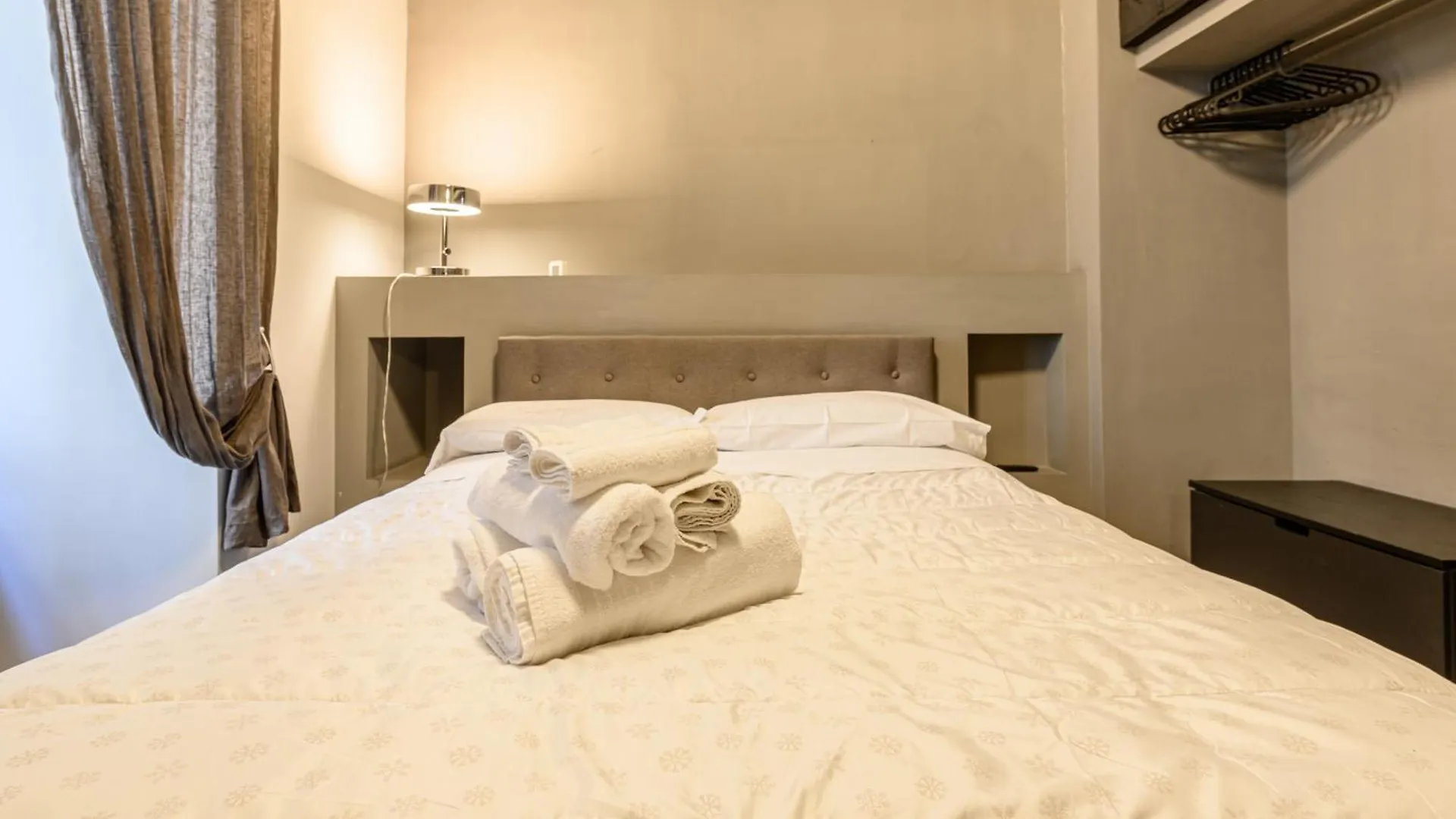 דירות נאפולי San Raimo Flat